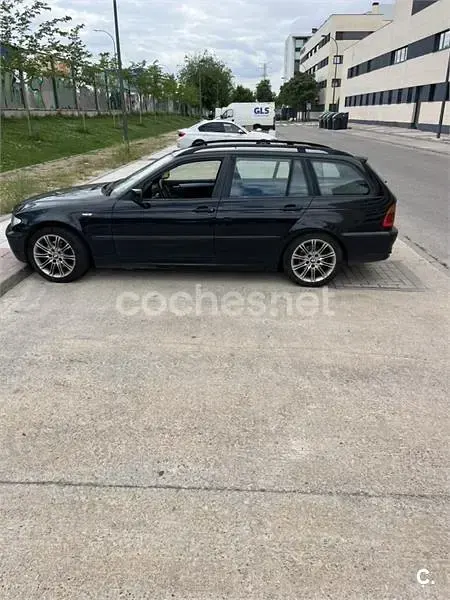 Usado BMW 320 136 CV (100 kW) 2001 Negro Familiar