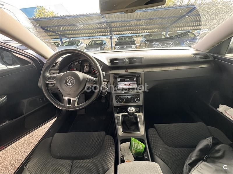 Usado VW Passat Edition 110 CV (80 kW) 2010 Gris / plata Berlina