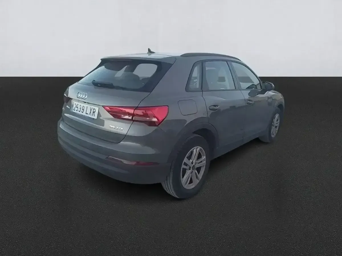 Usado Audi Q3 S-Line 150 CV (110 kW) 2022 Gris SUV