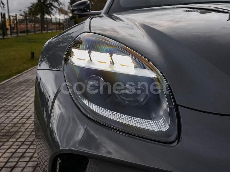 Usado Aston Martin V8 Vantage 665 CV (489 kW) 2025 Gris / plata Coupe