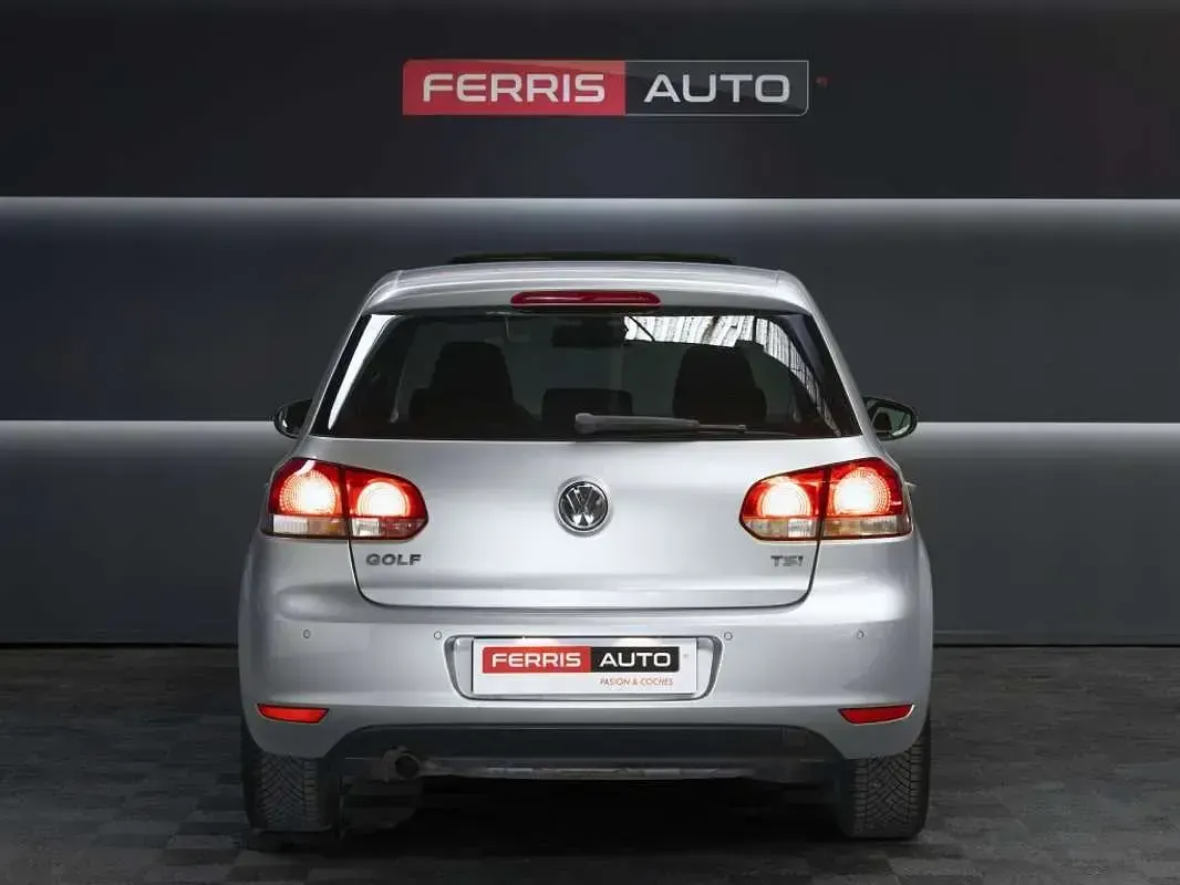 Usado VW Golf VII Advance 122 CV (89 kW) 2012 Plateado Utilitario