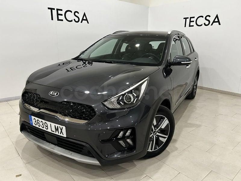 Usado Kia Niro 141 CV (103 kW) 2021 Gris / plata SUV