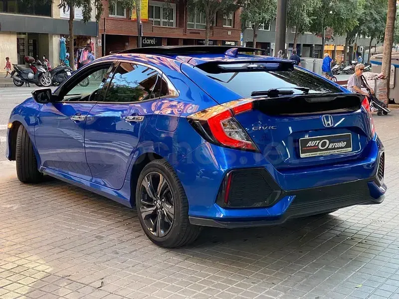 Usado Honda Civic Prestige 182 CV (133 kW) 2019 Azul Berlina