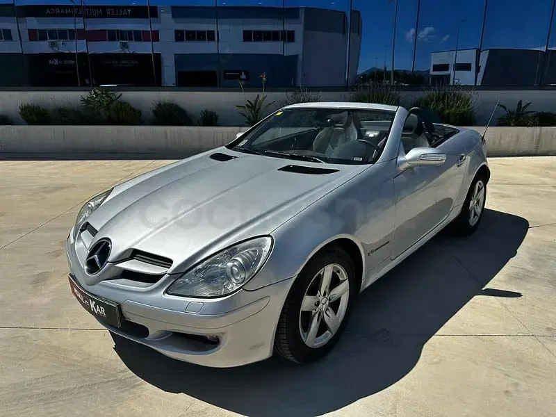 Usado Mercedes SLK200 163 CV (119 kW) 2005 Gris / plata Descapotable