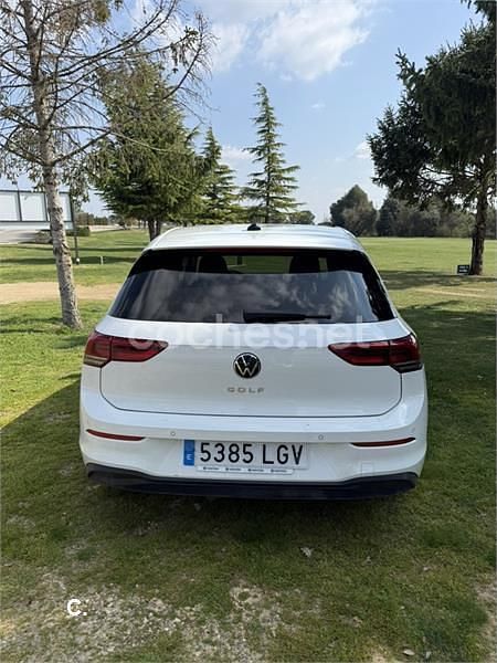 Usado VW Golf VIII Life 150 CV (110 kW) 2020 Blanco Berlina