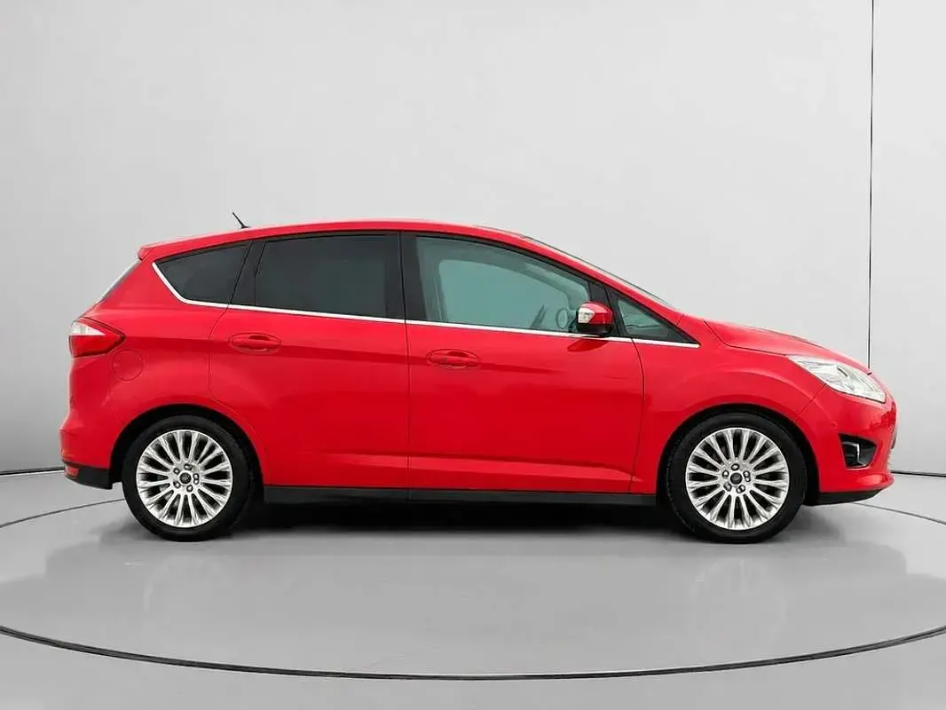 Usado Ford Fiesta Titanium 120 CV (88 kW) 2012 Rojo Utilitario