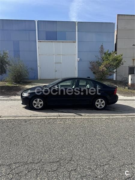 Usado Volvo S40 Drive Kinetic 109 CV (80 kW) 2010 Negro Berlina