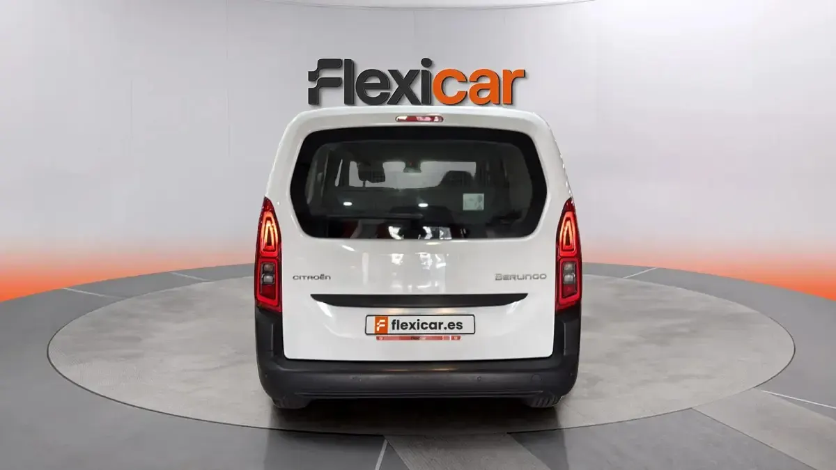 Usado Citroën Berlingo 102 CV (75 kW) 2024 Blanco Monovolumen