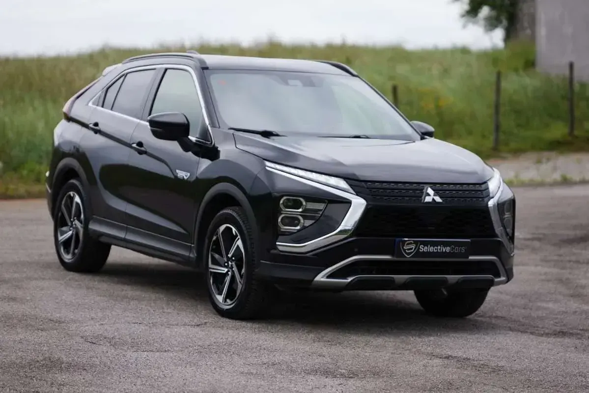 Usado Mitsubishi Eclipse Cross 188 CV (138 kW) 2023 Negro SUV