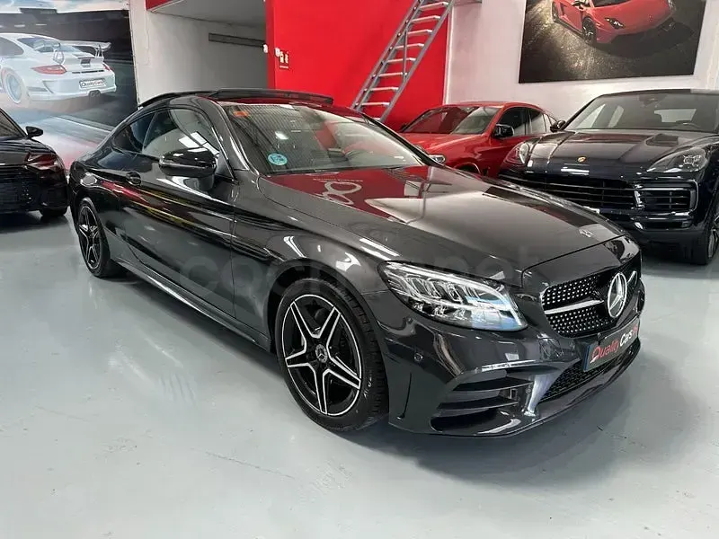 Usado Mercedes C220 194 CV (142 kW) 2022 Negro Coupe