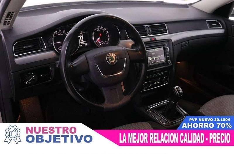 Usado Skoda Superb 140 CV (102 kW) 2009 Berlina