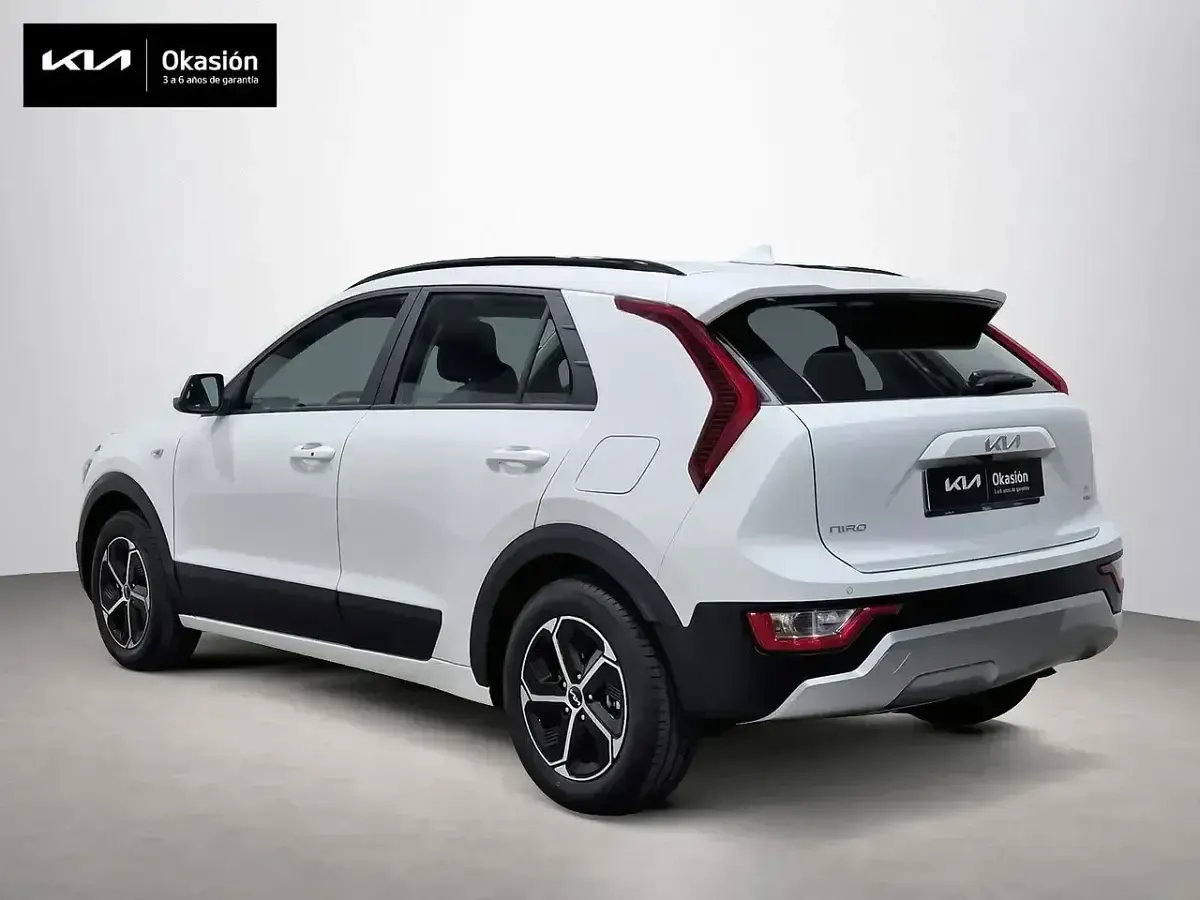 Usado Kia Niro 141 CV (103 kW) 2025 Blanco SUV