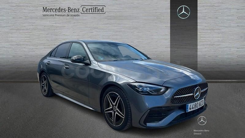 Usado Mercedes C200 163 CV (119 kW) 2025 Gris / plata Berlina