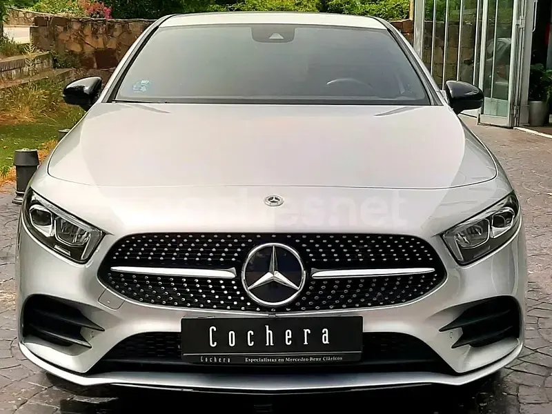 Usado Mercedes A250 218 CV (160 kW) 2022 Gris / plata Berlina