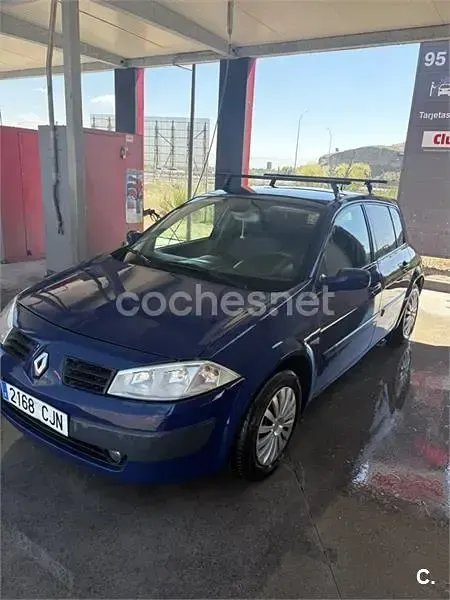 Usado Renault Mégane Authentique 115 CV (84 kW) 2004 Azul Berlina