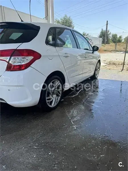 Usado Citroën C4 112 CV (82 kW) 2013 Blanco Berlina