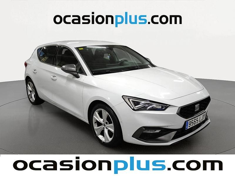Usado Seat Leon FR 150 CV (110 kW) 2020 Blanco