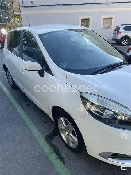 Usado Renault Scenic E-Tech Life 115 CV (84 kW) 2016 Blanco Monovolumen