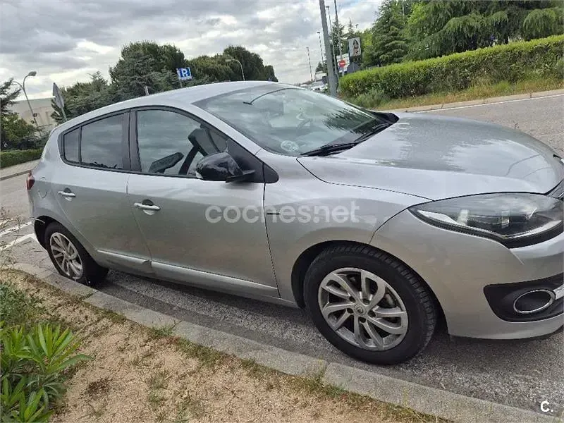 Begagnad Renault Mégane LIMITED 110 HK (80 kW) 2015 Grå Sedan