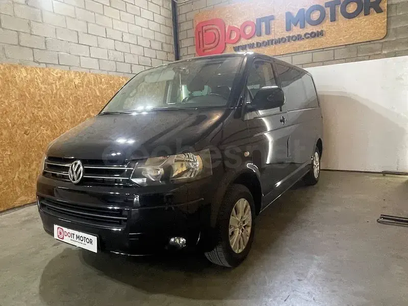 Usado VW Multivan Highline 140 CV (102 kW) 2015 Negro Monovolumen