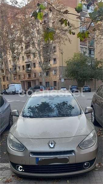 Beige Usado 2010 Renault Fluence Dynamique Berlina | 3500 € (Precio justo) - Imagen 1/4