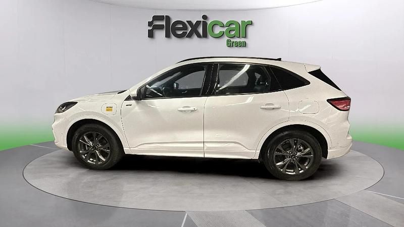 Usado Ford Kuga ST-Line 225 CV (165 kW) 2023 Blanco SUV