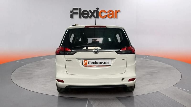 Usado Opel Zafira Tourer Selective 120 CV (88 kW) 2016 Blanco Monovolumen