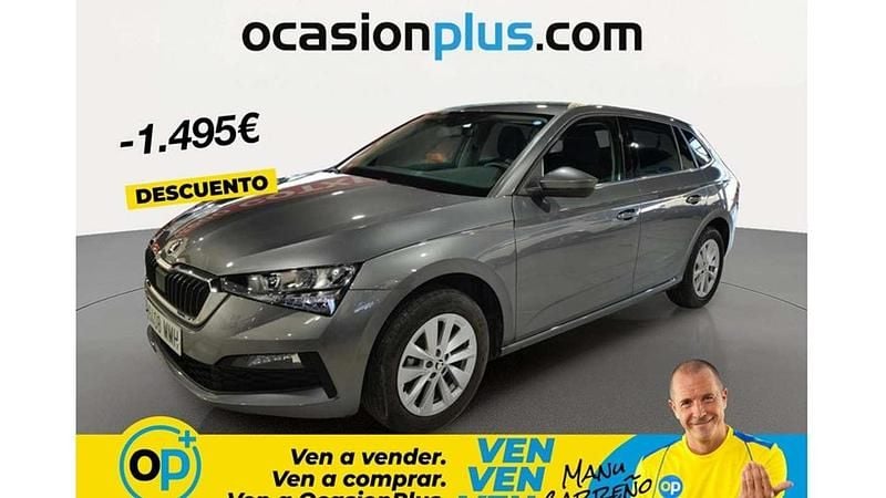 Usado Skoda Scala Ambition 95 CV (69 kW) 2023 Gris Utilitario