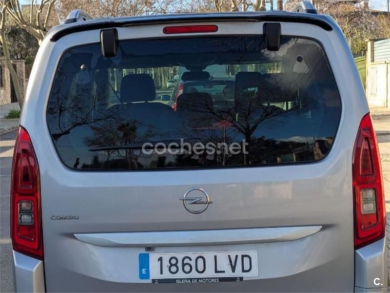 Usado Opel Combo 100 CV (73 kW) 2024 Gris / plata Monovolumen
