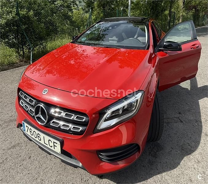 Usado Mercedes GLA200 156 CV (114 kW) 2019 Rojo SUV