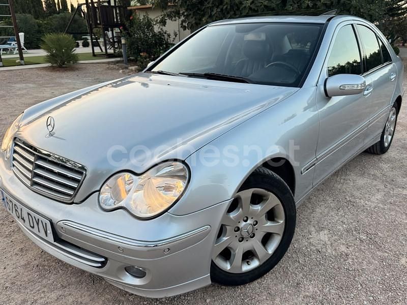Gris / plata Usado 2006 Mercedes C220 Elegance Berlina | 7995 € (Precio justo) - Imagen 1/4