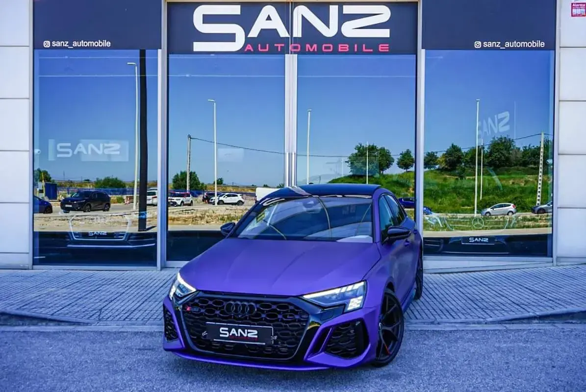 Usado Audi RS3 Sportback Premium 400 CV (294 kW) 2024 Burdeos Utilitario