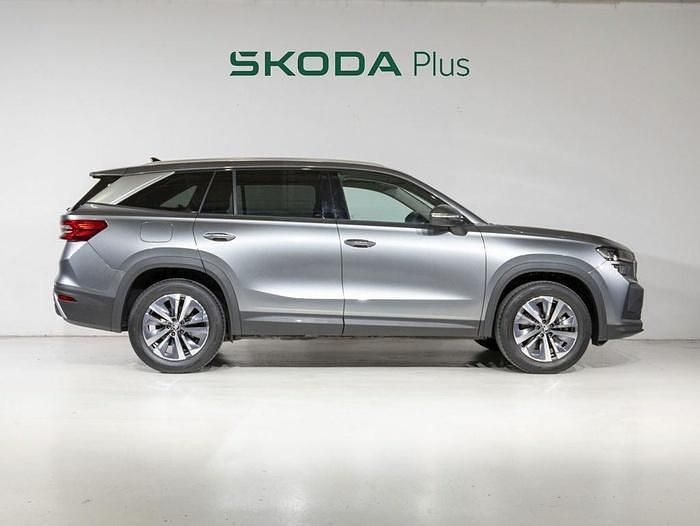 Usado Skoda Kodiaq Selection 150 CV (110 kW) 2025 Gris SUV