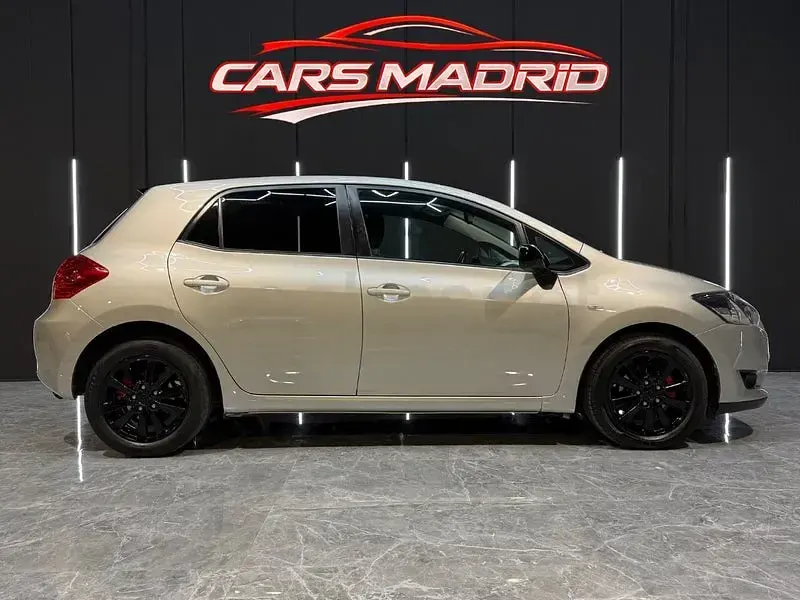 Usado Toyota Auris Sol 124 CV (91 kW) 2007 Gris / plata Utilitario