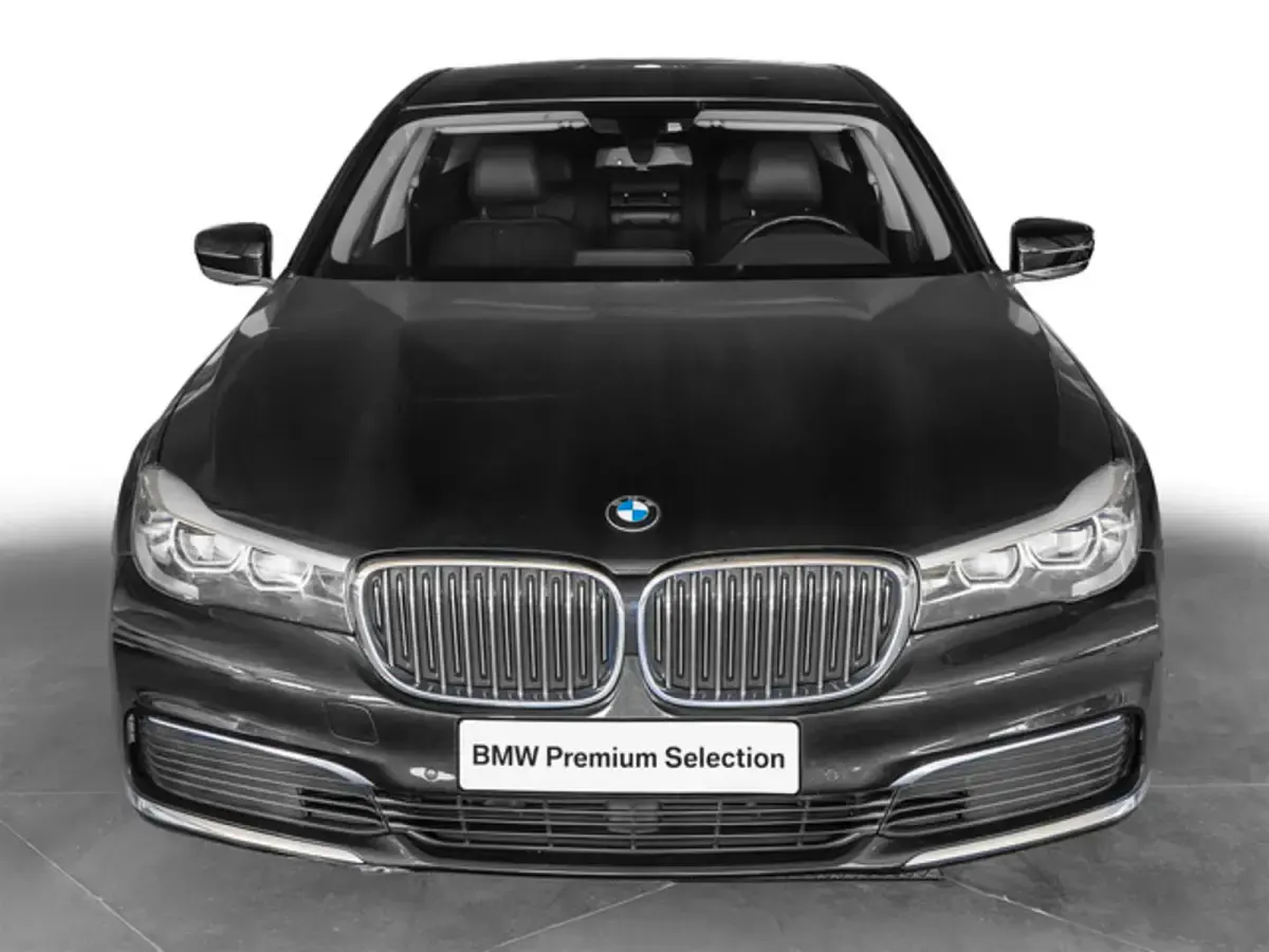 Usado BMW 730 Comfort Edition 265 CV (194 kW) 2016 Negro Berlina