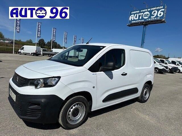 Usado Peugeot Partner 100 CV (73 kW) 2021 Blanco Monovolumen