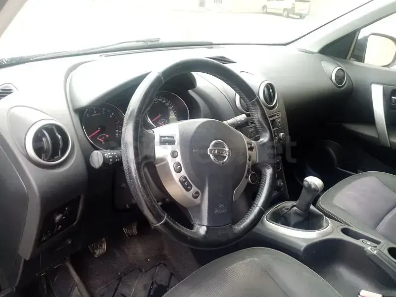 Usado Nissan Qashqai Visia 163 CV (119 kW) 2015 Negro SUV