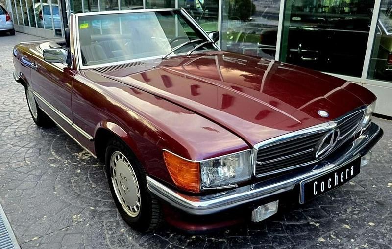 Usado Mercedes SL500 1986 Burdeos Descapotable