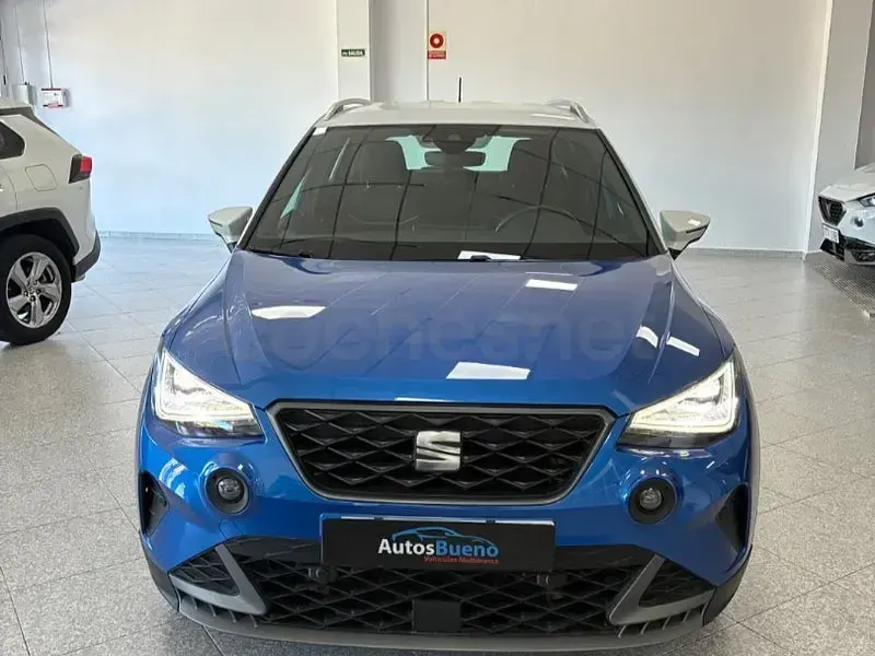 Usado Seat Arona FR 115 CV (84 kW) 2024 Azul SUV