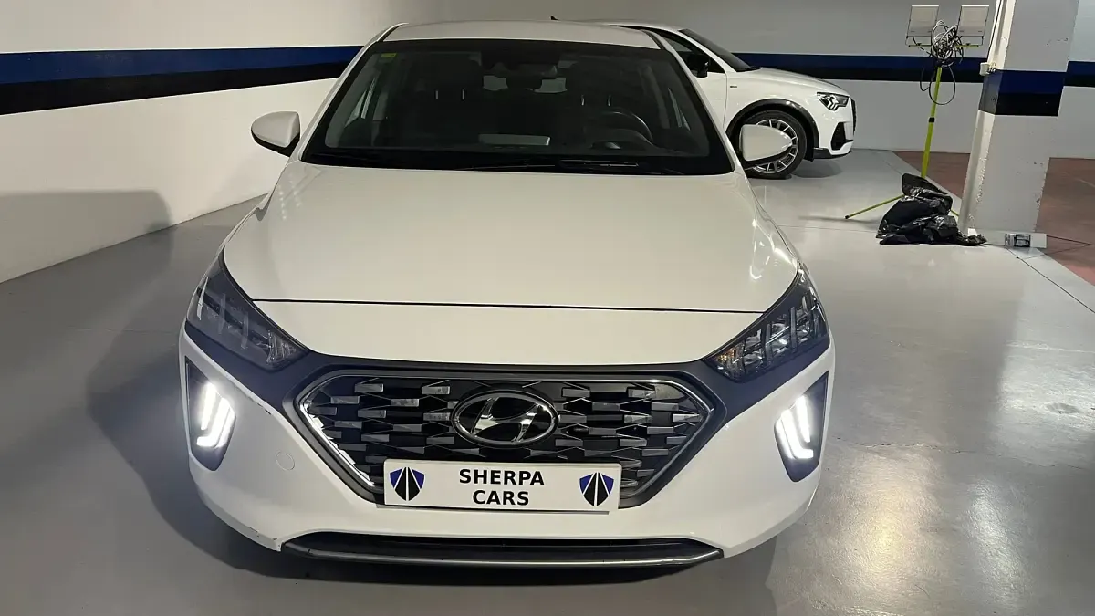 Usado Hyundai Ioniq 141 CV (103 kW) 2020 Blanco Utilitario