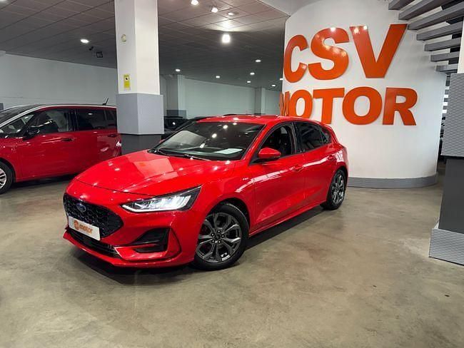 Usado Ford Focus ST-Line 126 CV (92 kW) 2023 Rojo Berlina