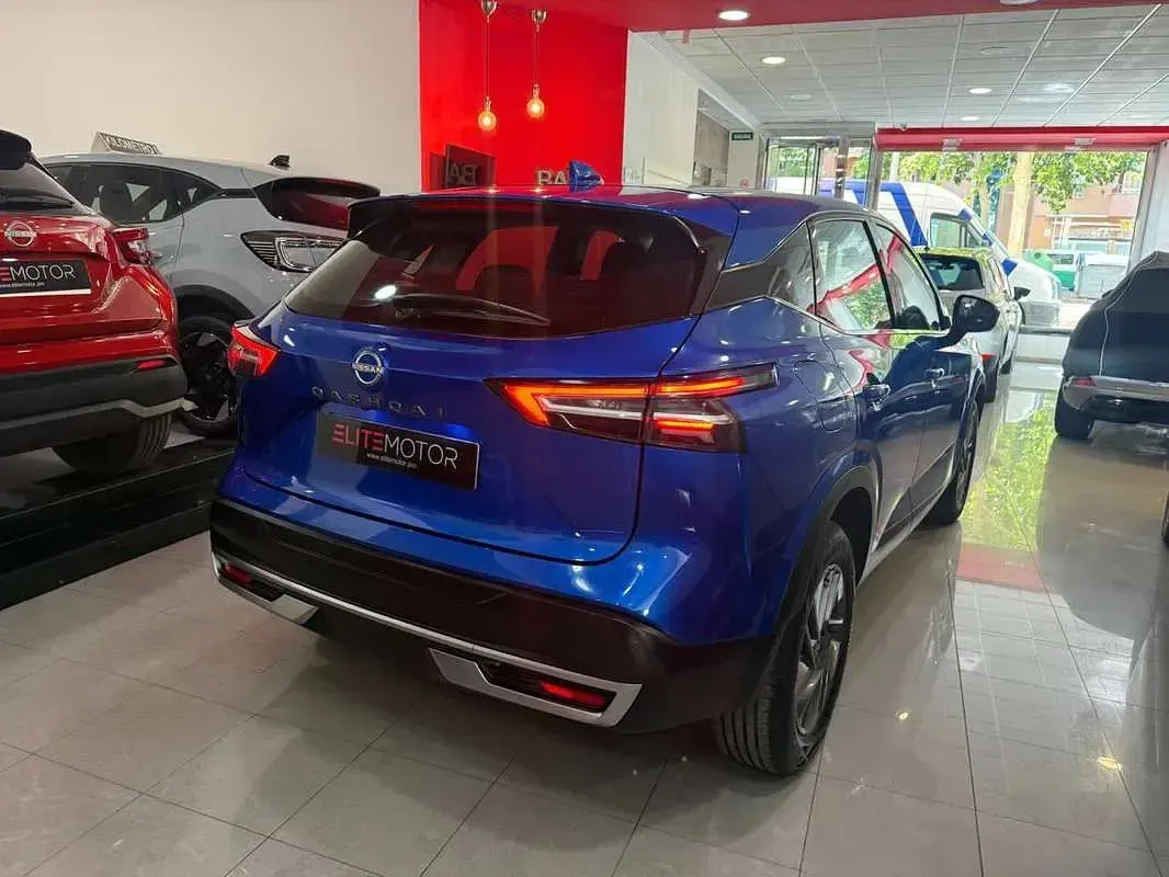 Usado Nissan Qashqai Acenta 140 CV (102 kW) 2025 Azul SUV