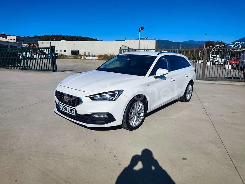 Blanco Usado 2021 Seat Leon XCELLENCE Familiar | 20.990 € (Un poco caro) - Imagen 1/4