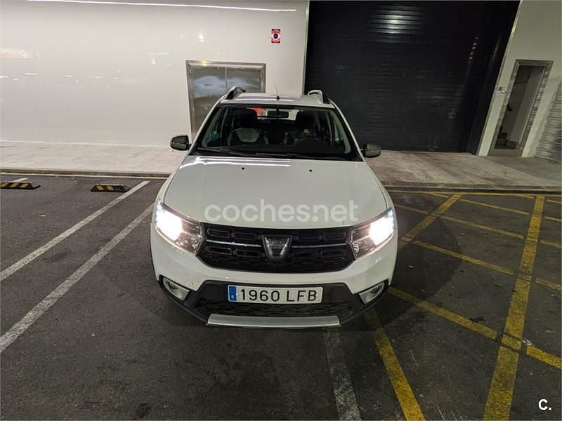 Usado Dacia Sandero Essentiel 90 CV (66 kW) 2020 Blanco Berlina