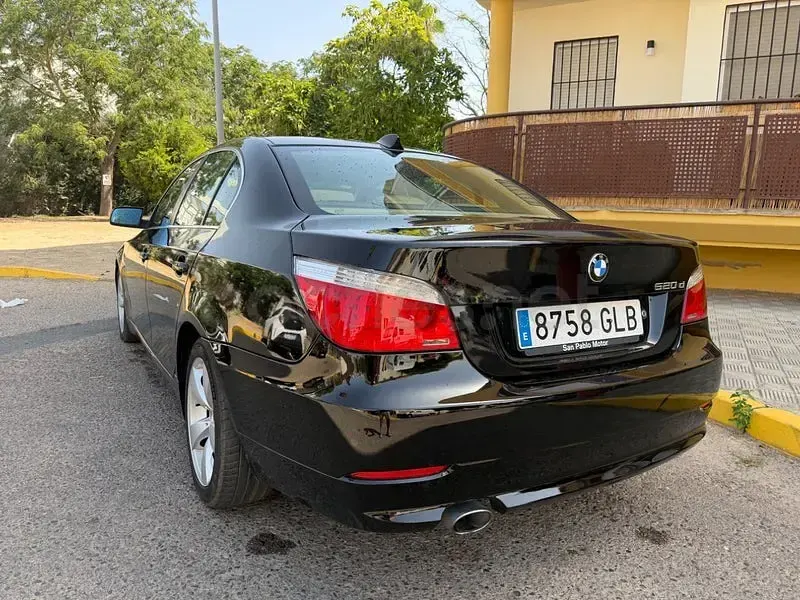 Usado BMW 520 184 CV (135 kW) 2010 Negro Berlina