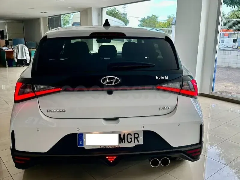 Usado Hyundai i20 N Line 100 CV (73 kW) 2023 Blanco Utilitario