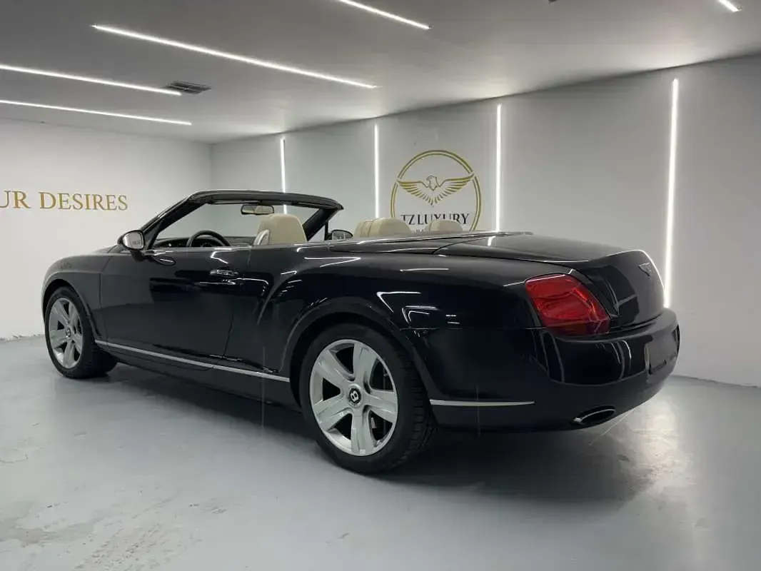 Usado Bentley Continental GT Convertible 559 CV (411 kW) 2007 Negro Descapotable