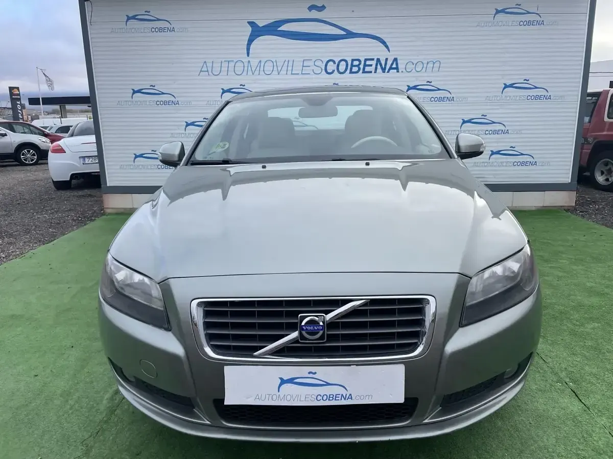 Käytetty Volvo S80 Momentum 185 HP (136 kW) 2007 Harmaa Sedan