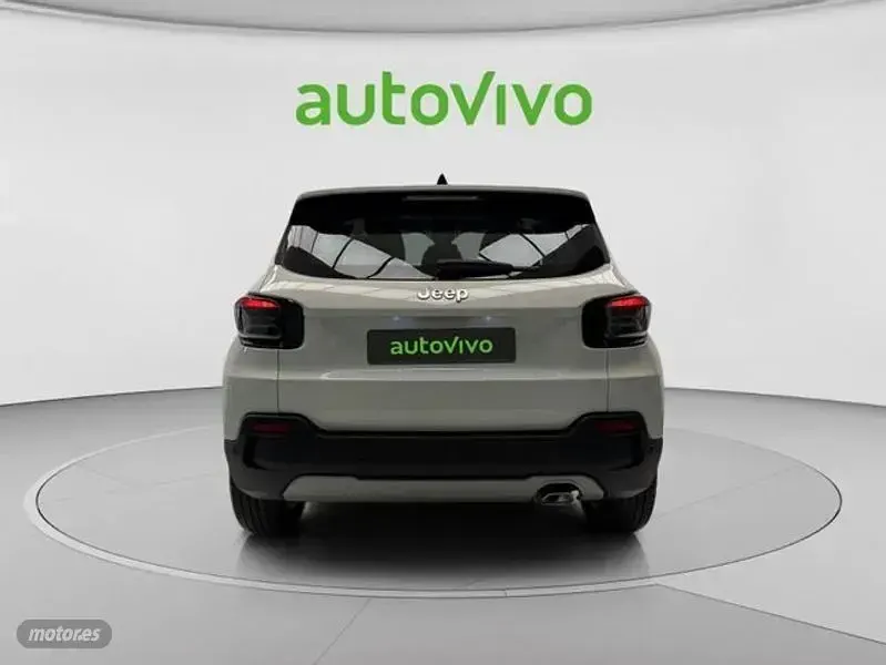 Usado Jeep Avenger Altitude 100 CV (73 kW) 2024 Blanco SUV