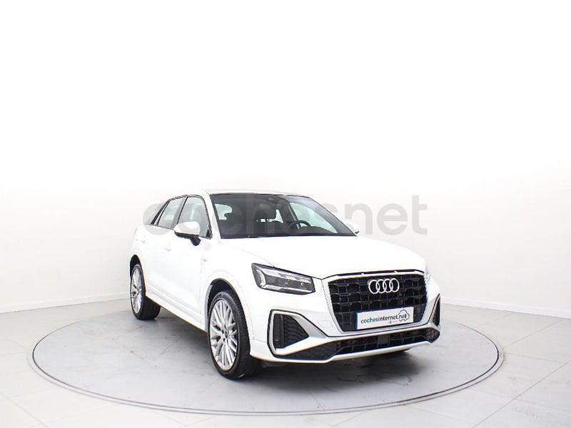 Usado Audi Q2 S-Line 150 CV (110 kW) 2025 Blanco SUV